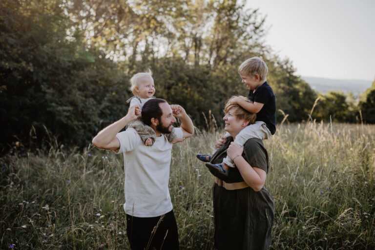 Familienfotos in Mödling – Barbara, Markus, Jakob und Annika